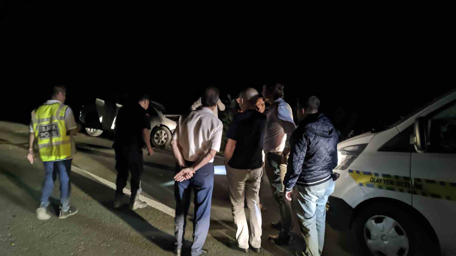 Otomobil ile çarpışan motosikletteki 2 kişi hayatını kaybetti 