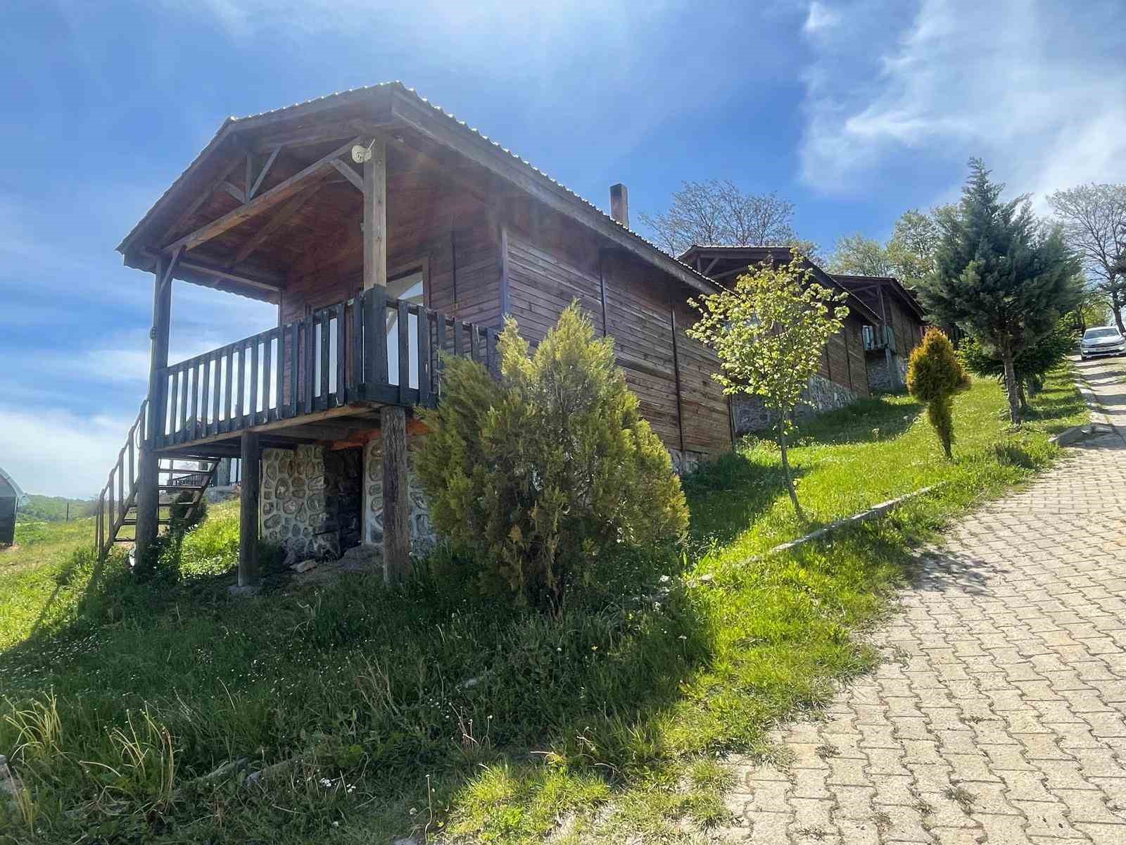 İstanbullular Karadeniz doğası için Gürcü köyünü tercih ediyor 