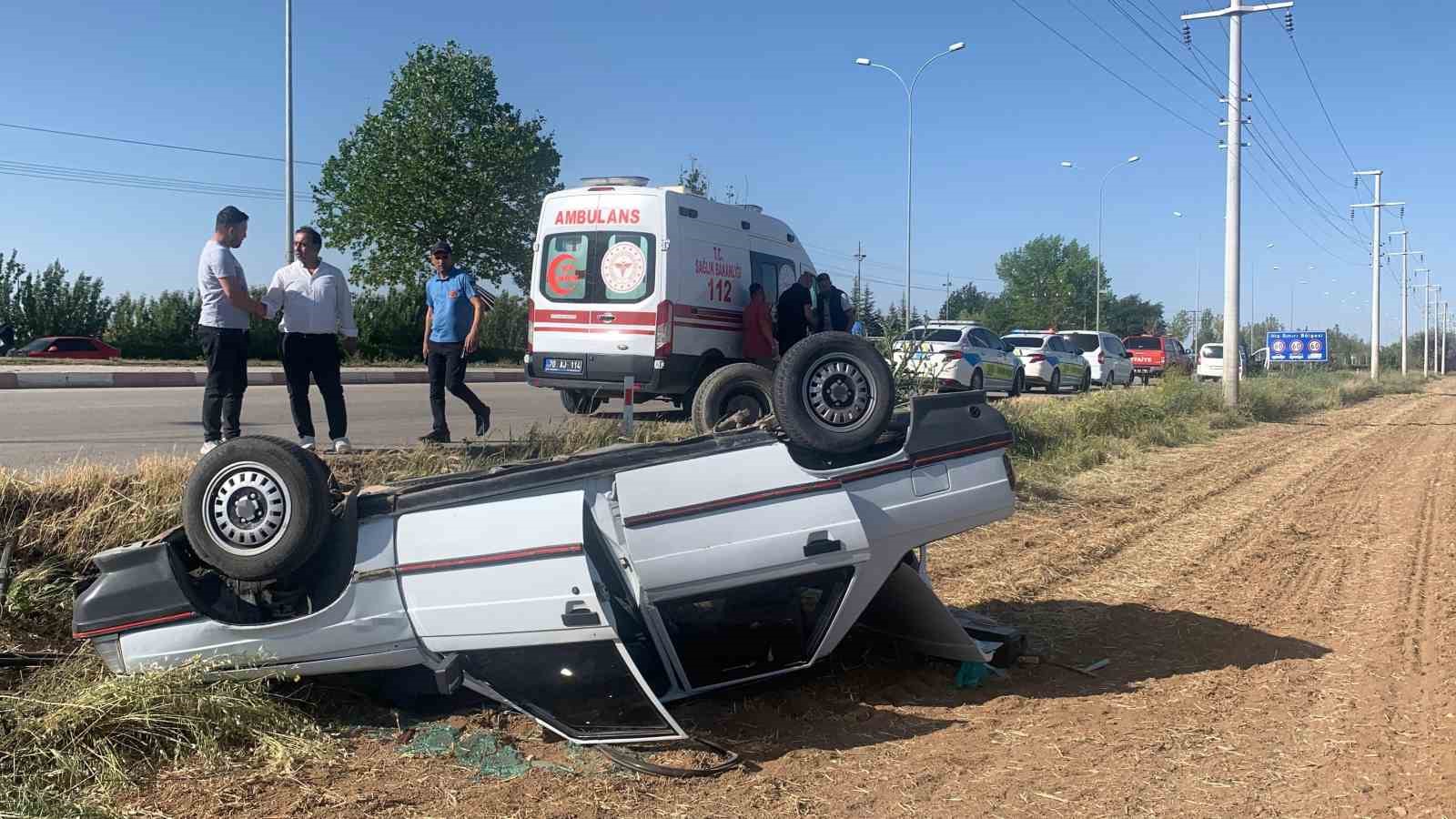 Karaman’da otomobil devrildi: 1 yaralı 