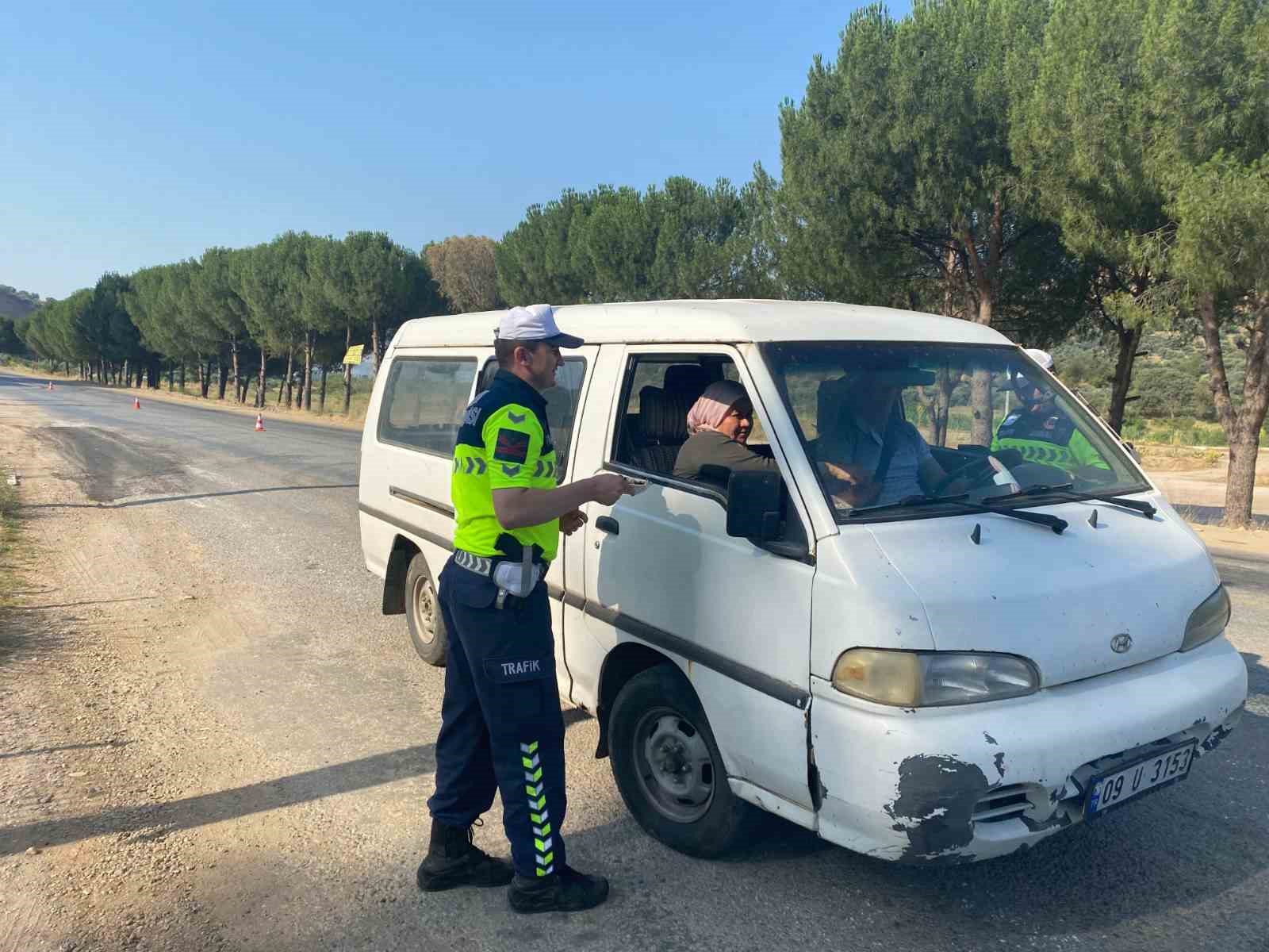 Köşk’te 201 araç sorgulandı 
