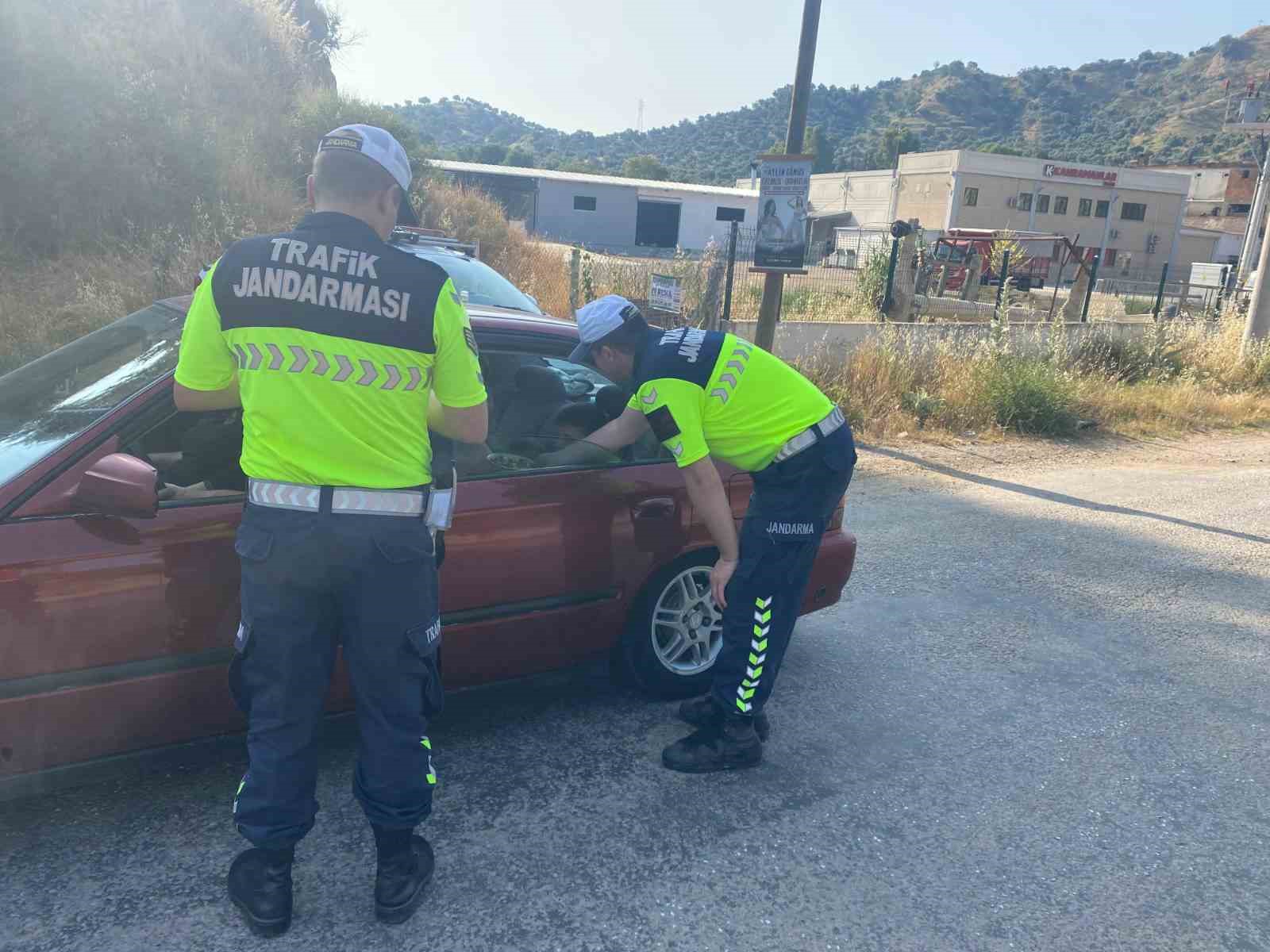 Köşk’te 201 araç sorgulandı 