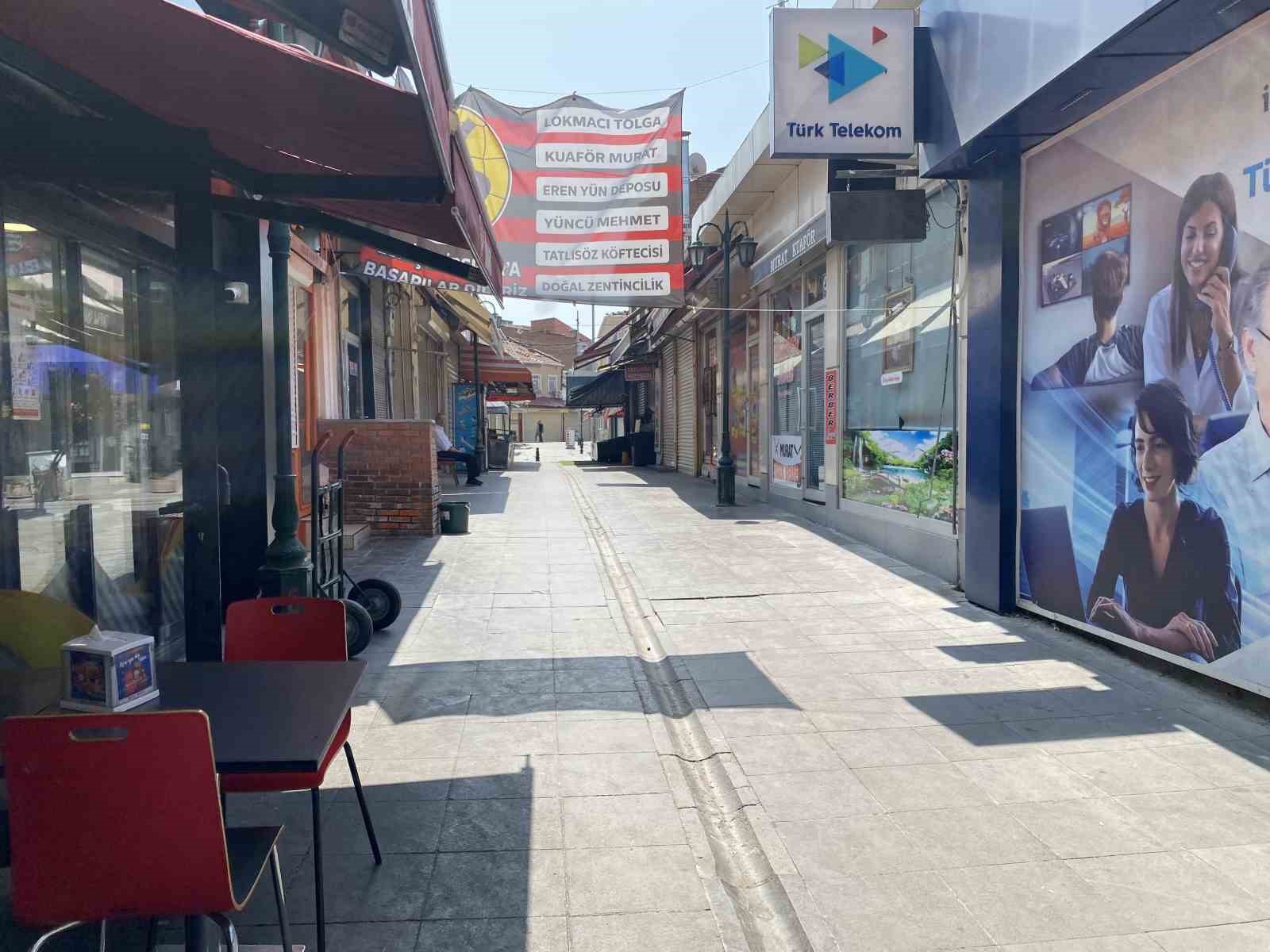 Kurban Bayramı’nın 3’üncü gününde çarşı sokakları boş kaldı 