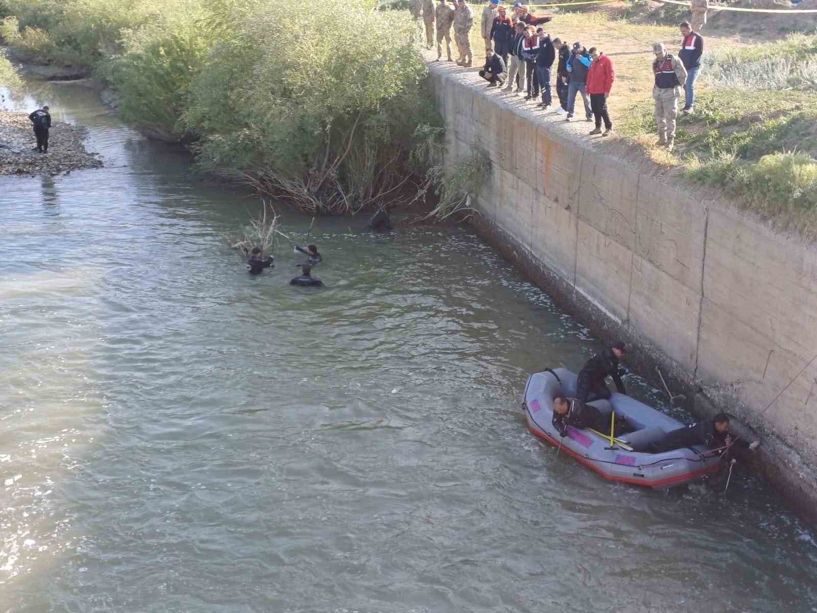 Balık tutmak için girdiği Aras Nehrinde boğularak hayatını kaybetti 