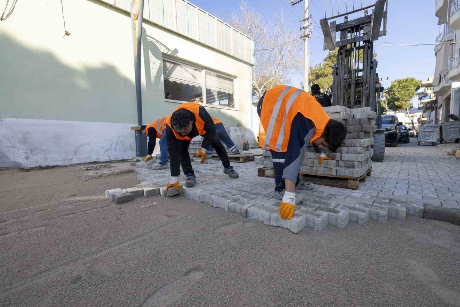 Menemen’de içme suyu sorunu tarihe karıştı 