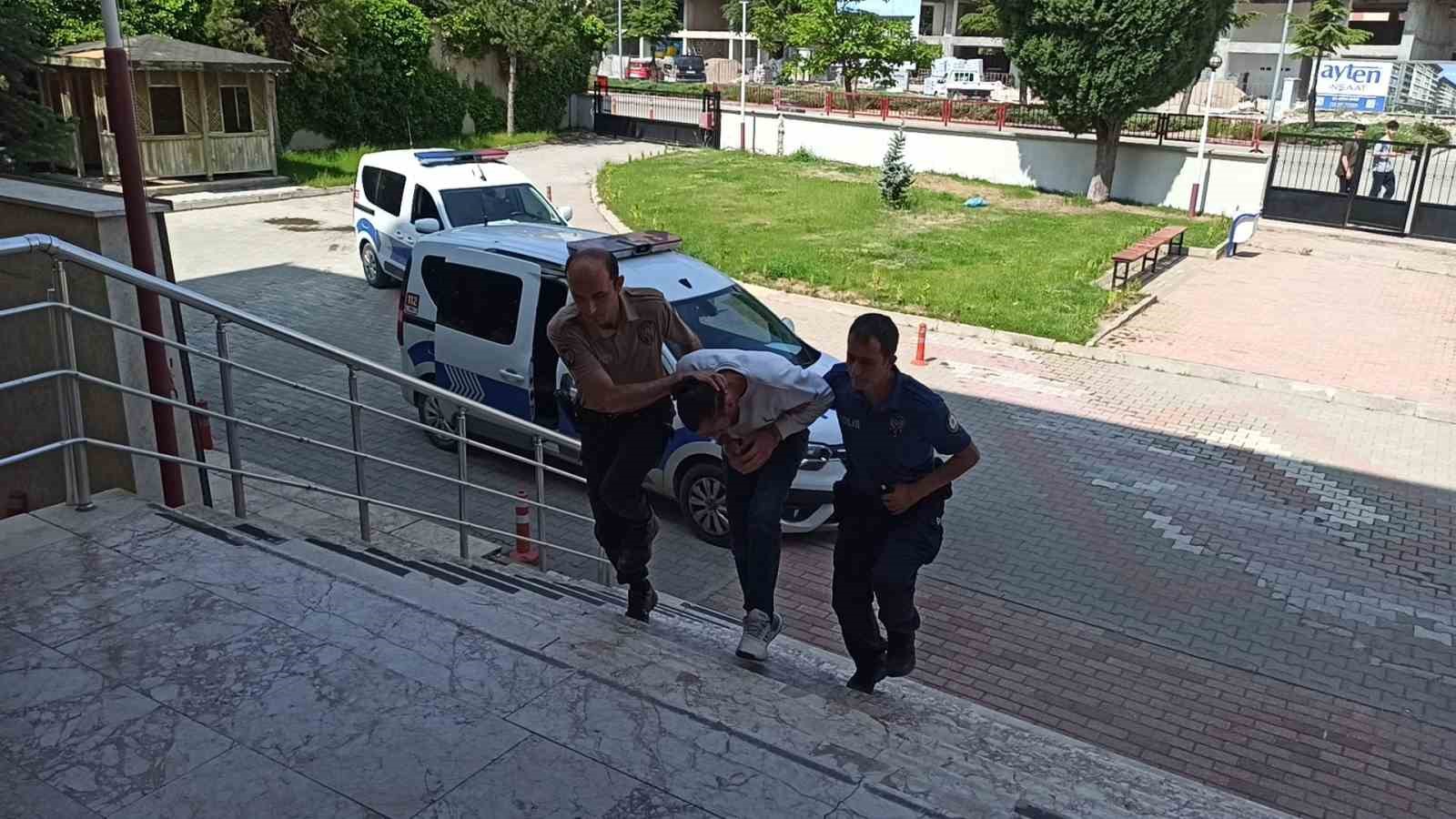 Konya’da alkol aldığı arkadaşını öldüren şüpheli tutuklandı 