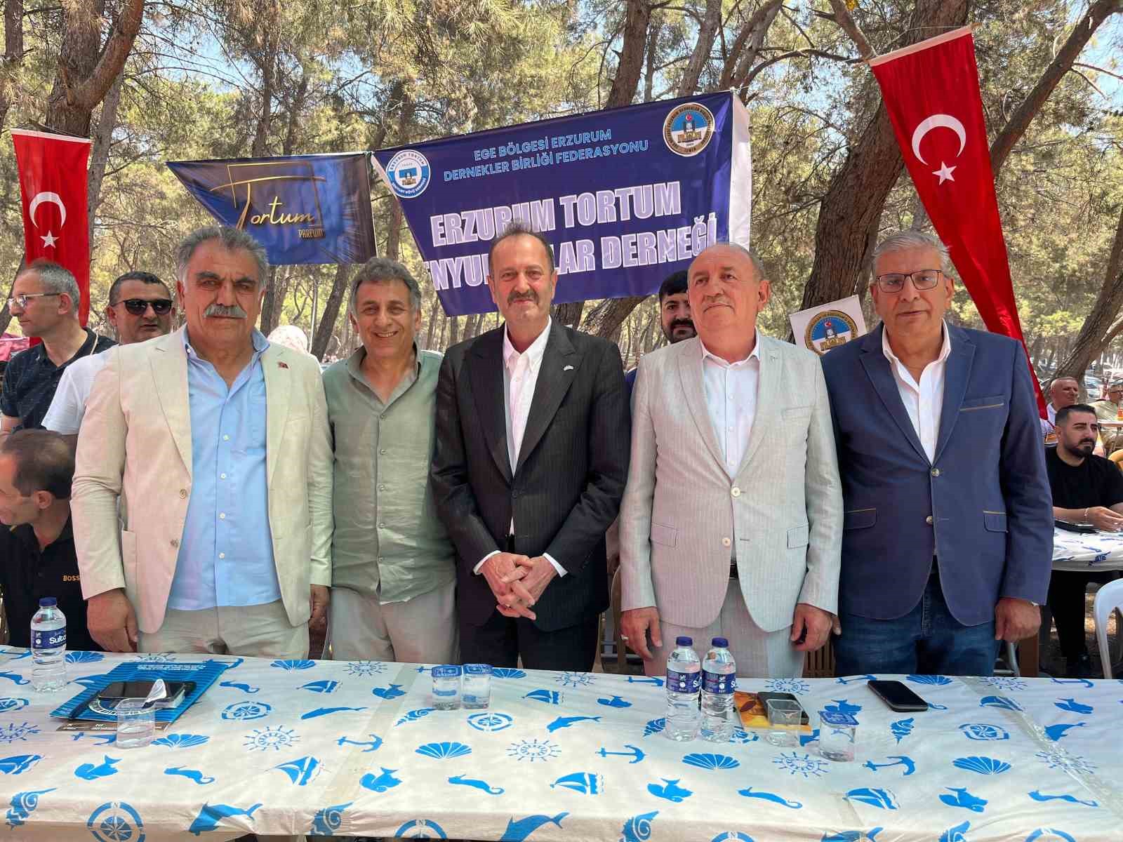 Erzurumlular İzmir’deki piknik şöleninde bir araya geldi 