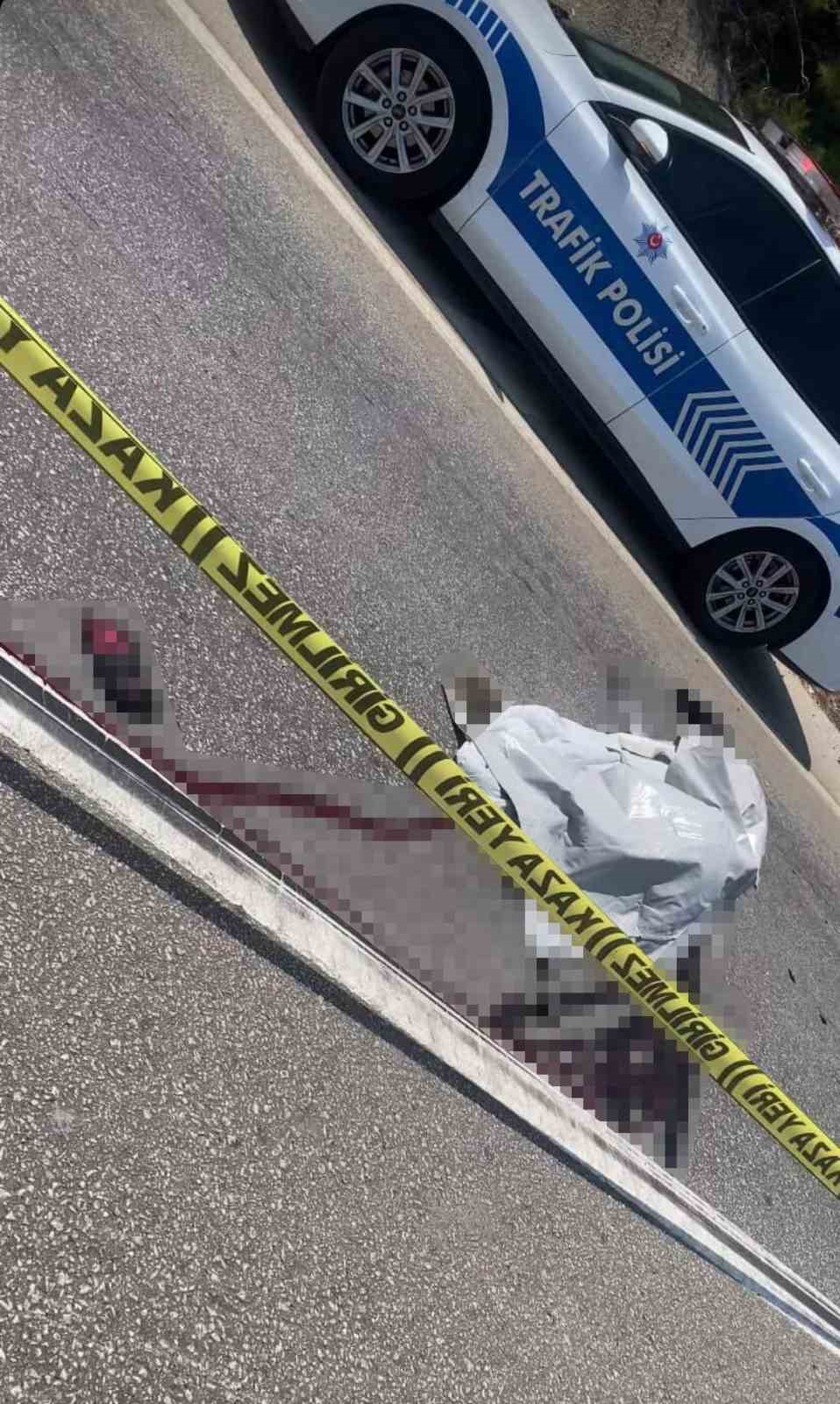 Antalya’da Kemer yolunda feci kaza: 2 ölü, 4 yaralı