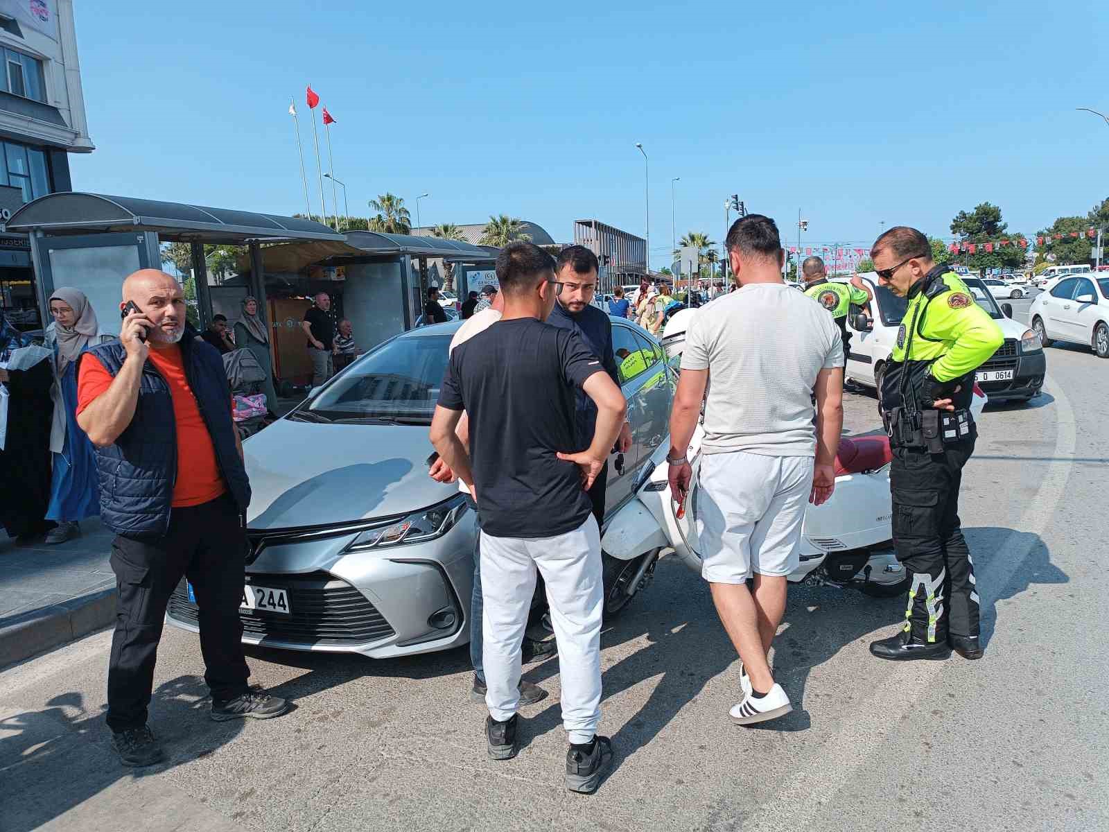 Samsun’da otomobil ile motosiklet çarpıştı 