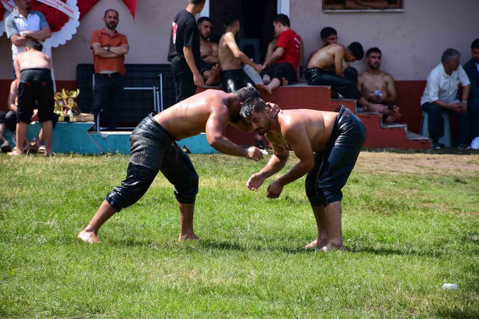 Oğuzlu Yağlı Güreşleri’nde tarihi yüzüncü yıl coşkusu 