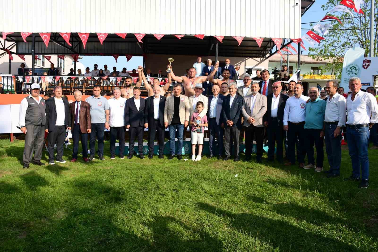 Oğuzlu Yağlı Güreşleri’nde tarihi yüzüncü yıl coşkusu 