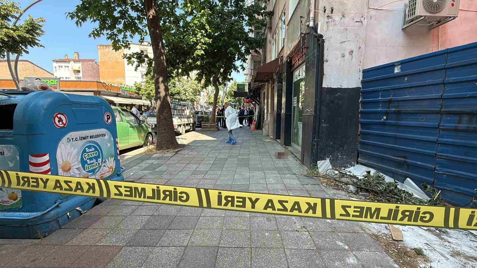 Sokak ortasında bir kişiyi başından vurarak öldürmüştü, tutuklandı 