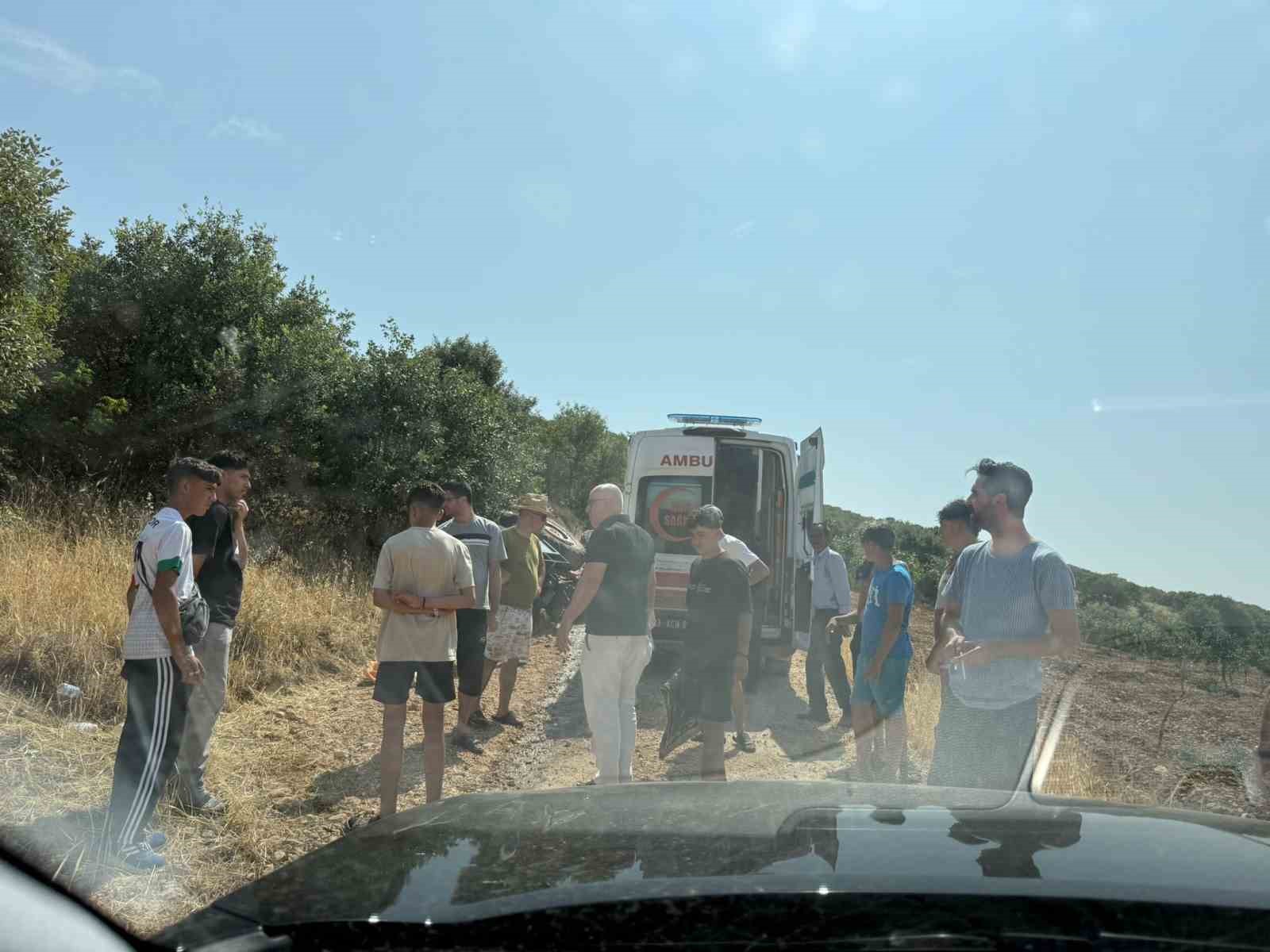 Halfeti’de traktör devrildi: 3 yaralı 