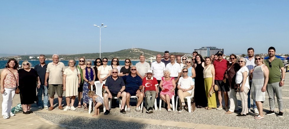 Çeşme’de 76 yıllık gelenek sürdürülüyor: Ilıcalılar bayramda buluştu 