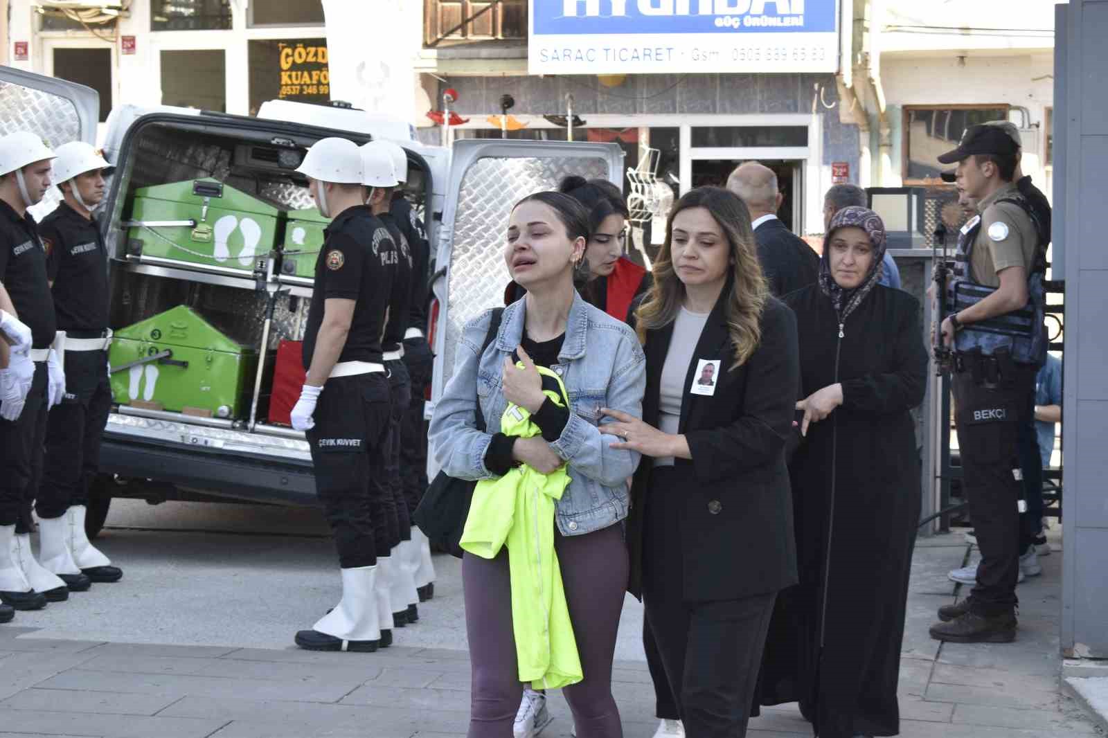 Hayatını kaybeden polis memuru törenle memleketine yolcu edildi 