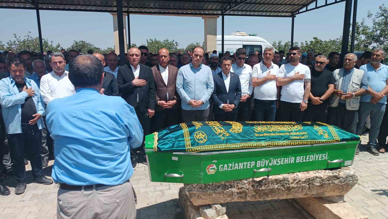 Otizmli Onurcan Özdemir son yolculuğuna uğurlandı 
