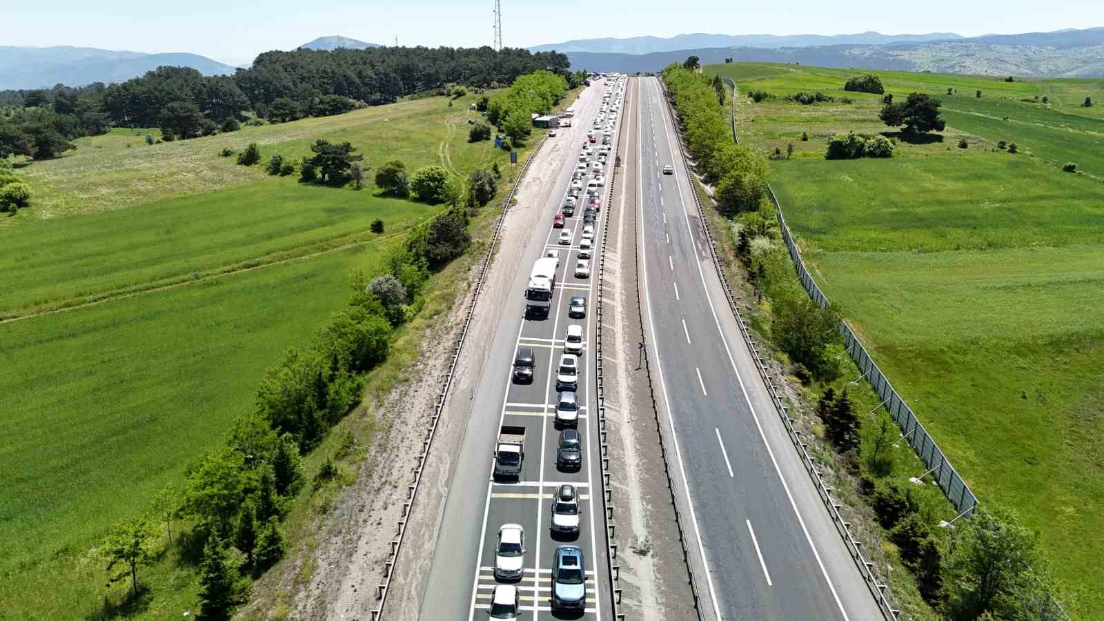 Kemikli Rampaları’nda tatil dönüşü yoğunluğu başladı 