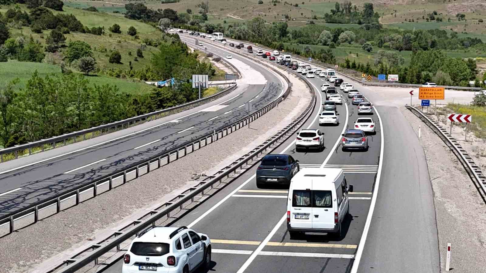 Kemikli Rampaları’nda tatil dönüşü yoğunluğu başladı 