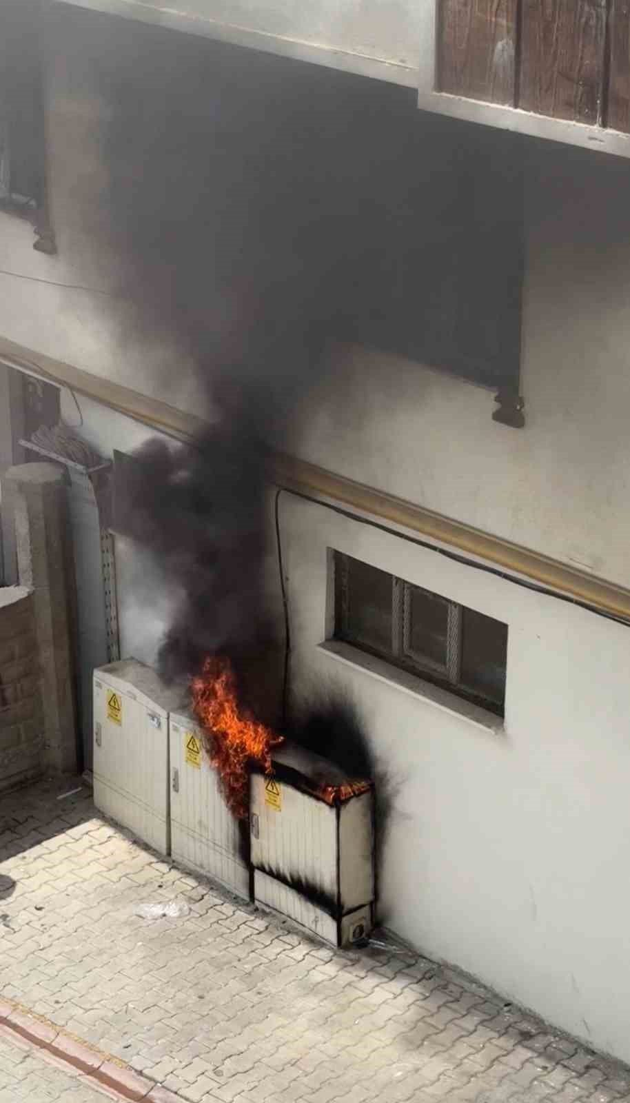 Siirt’te trafo yangını paniğe neden oldu 
