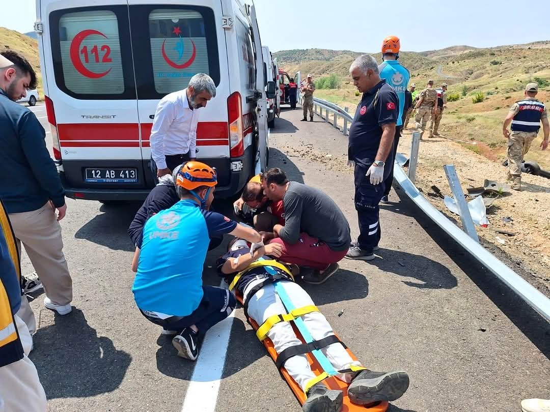 Bingöl’de iki ayrı kaza: 8 yaralı