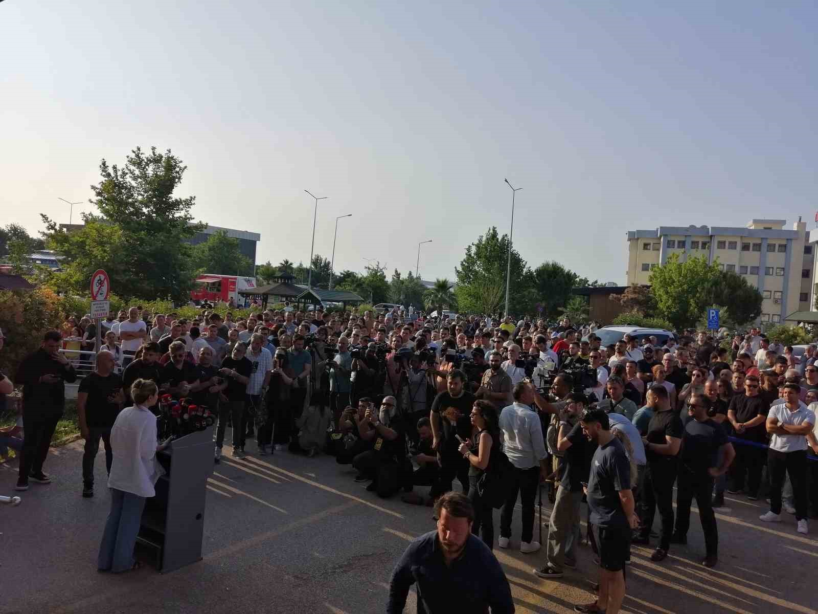 Başhekimden Ferdi Zeyrek’in vefatıyla ilgili açıklama 