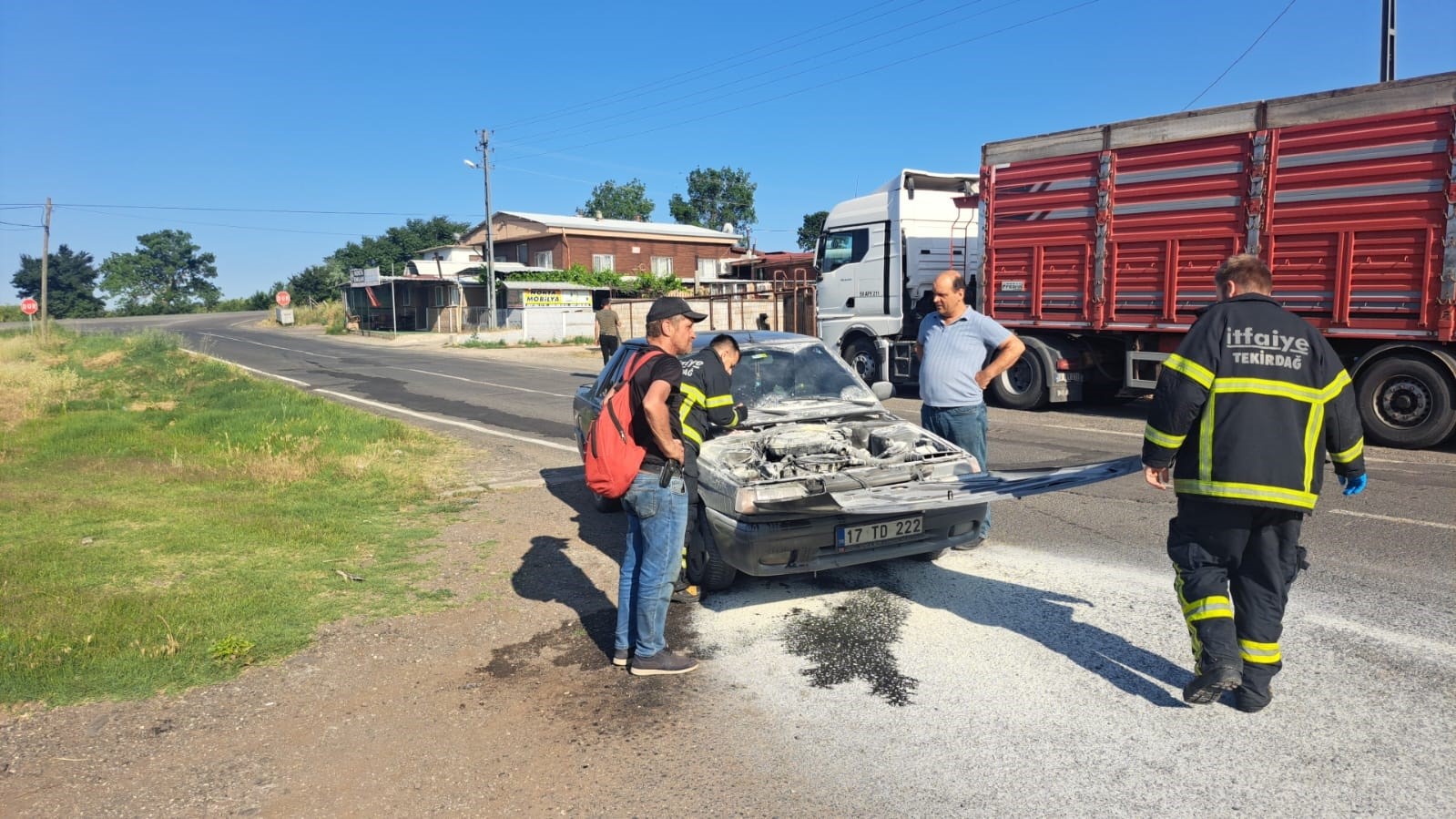 Tekirdağ’da araç yangını paniği