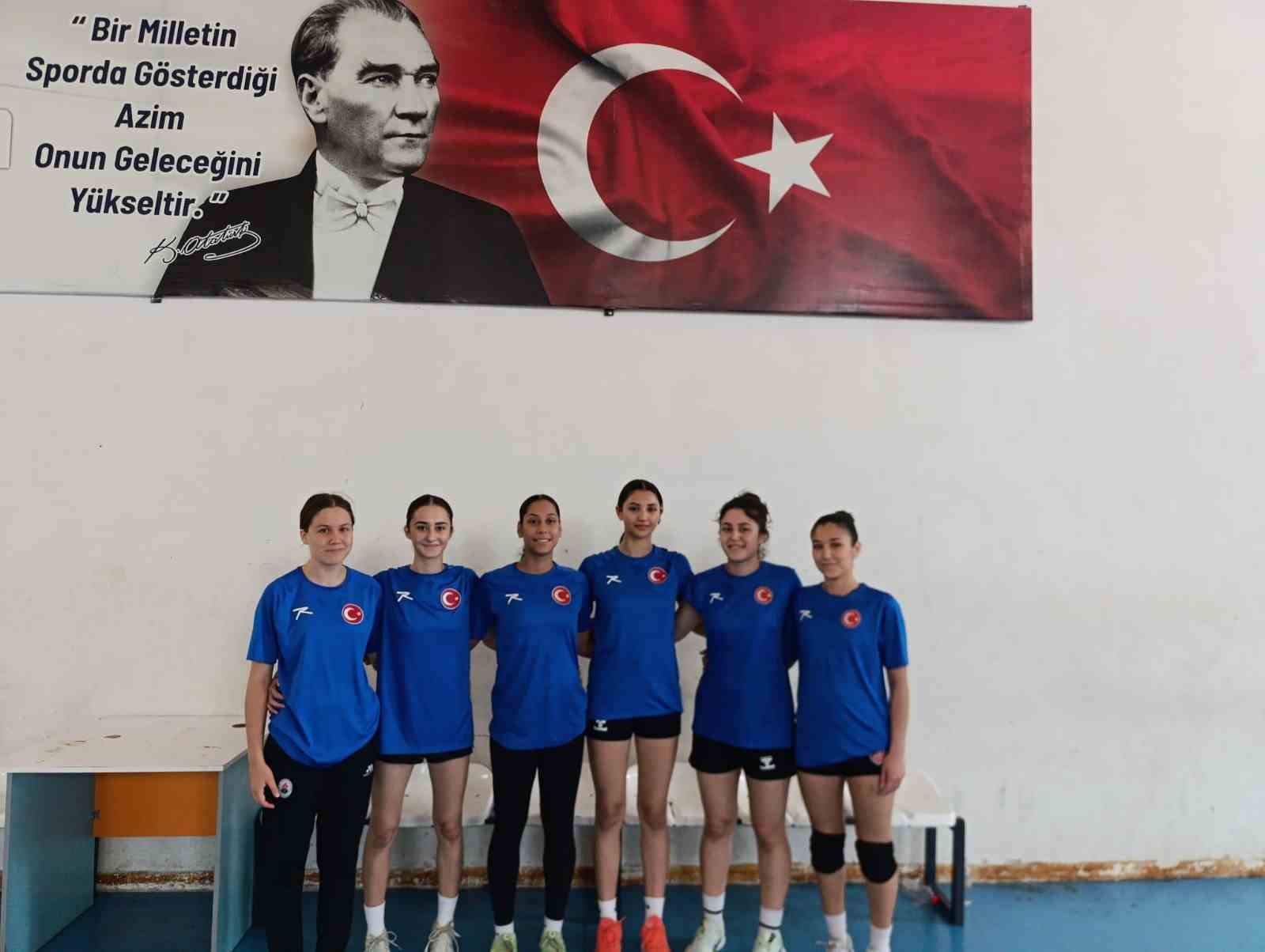 Kepez’in Milli Takıma uzanan gurur tablosu 