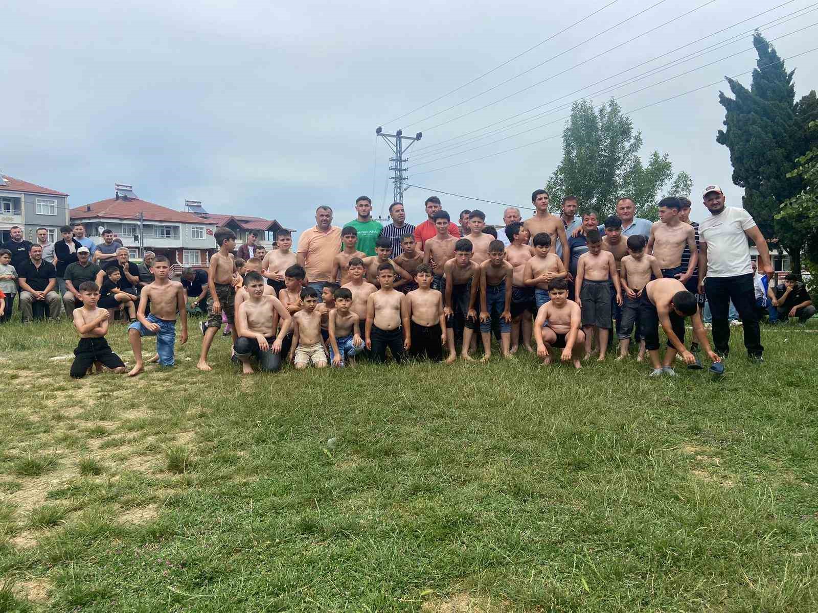 Alaplı’da ilk kez düzenlenen güreş festivali büyük ilgi gördü 
