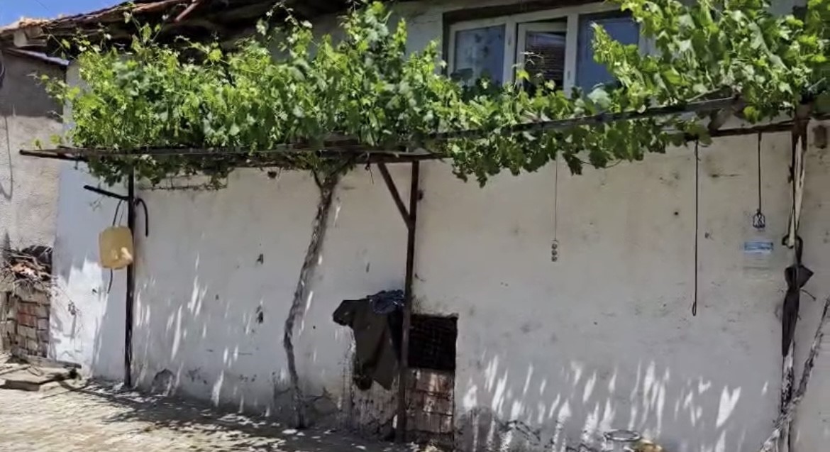 5 gün boyunca dolapta saklanmış 