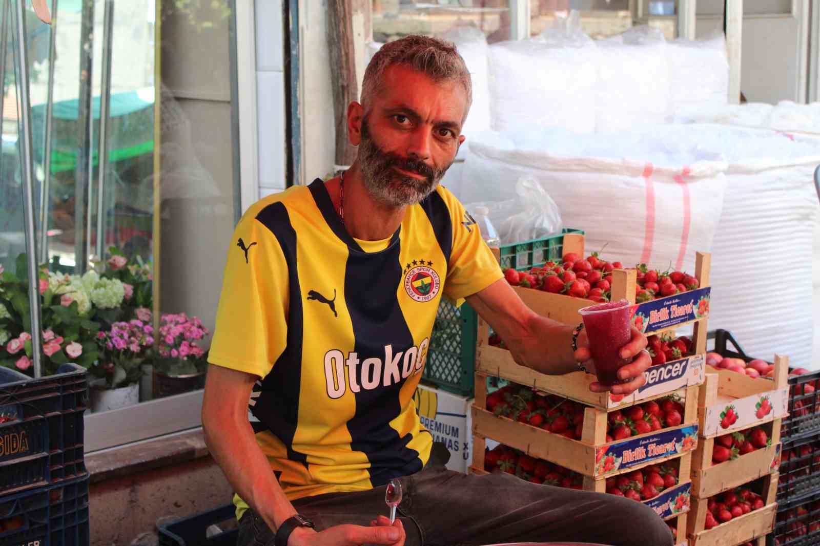 Sedat amca, pazarın ateşini düşürüyor 