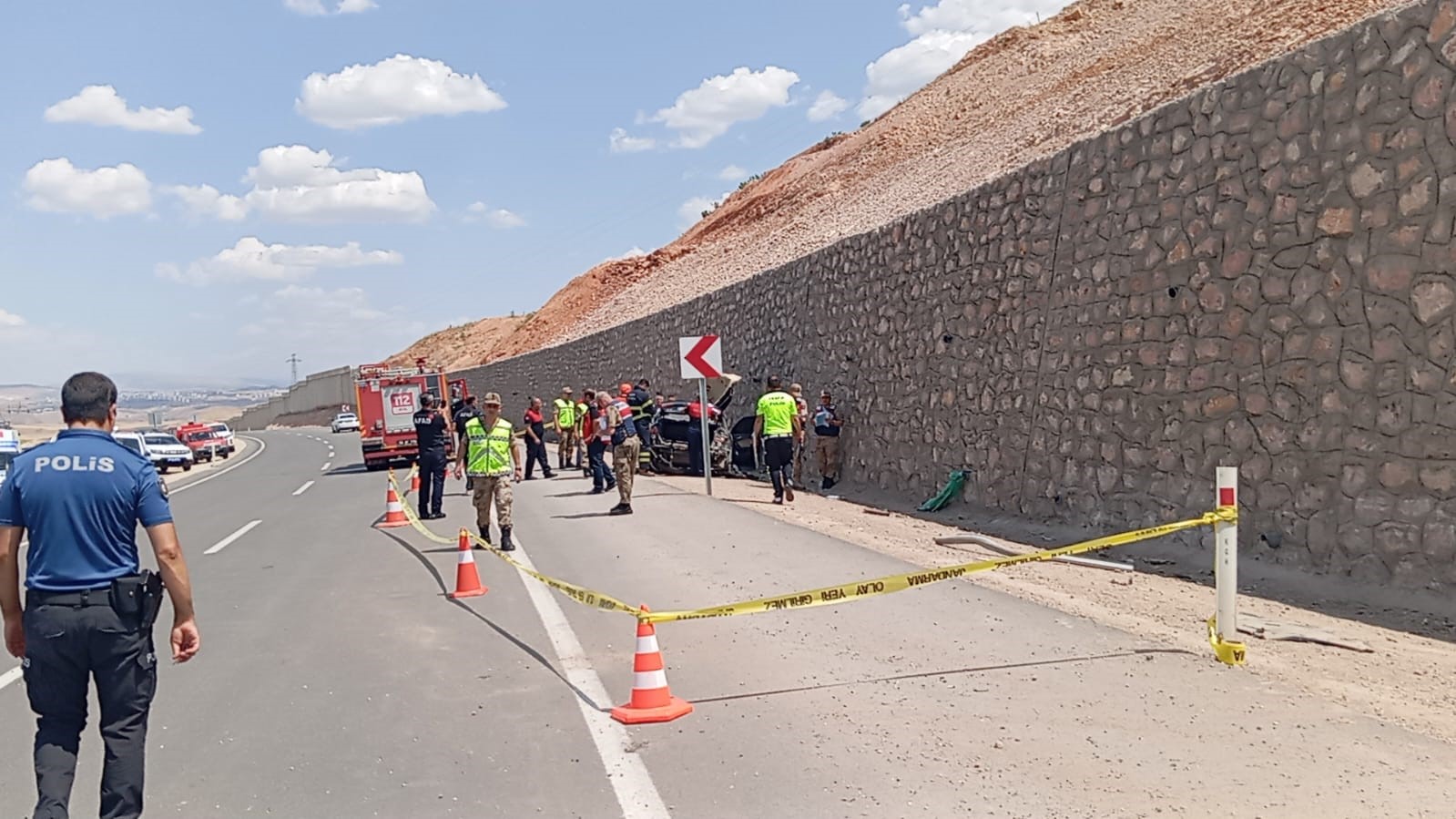 Siirt’te kamyon ile otomobil çarpıştı: 1 ölü, 4 yaralı 