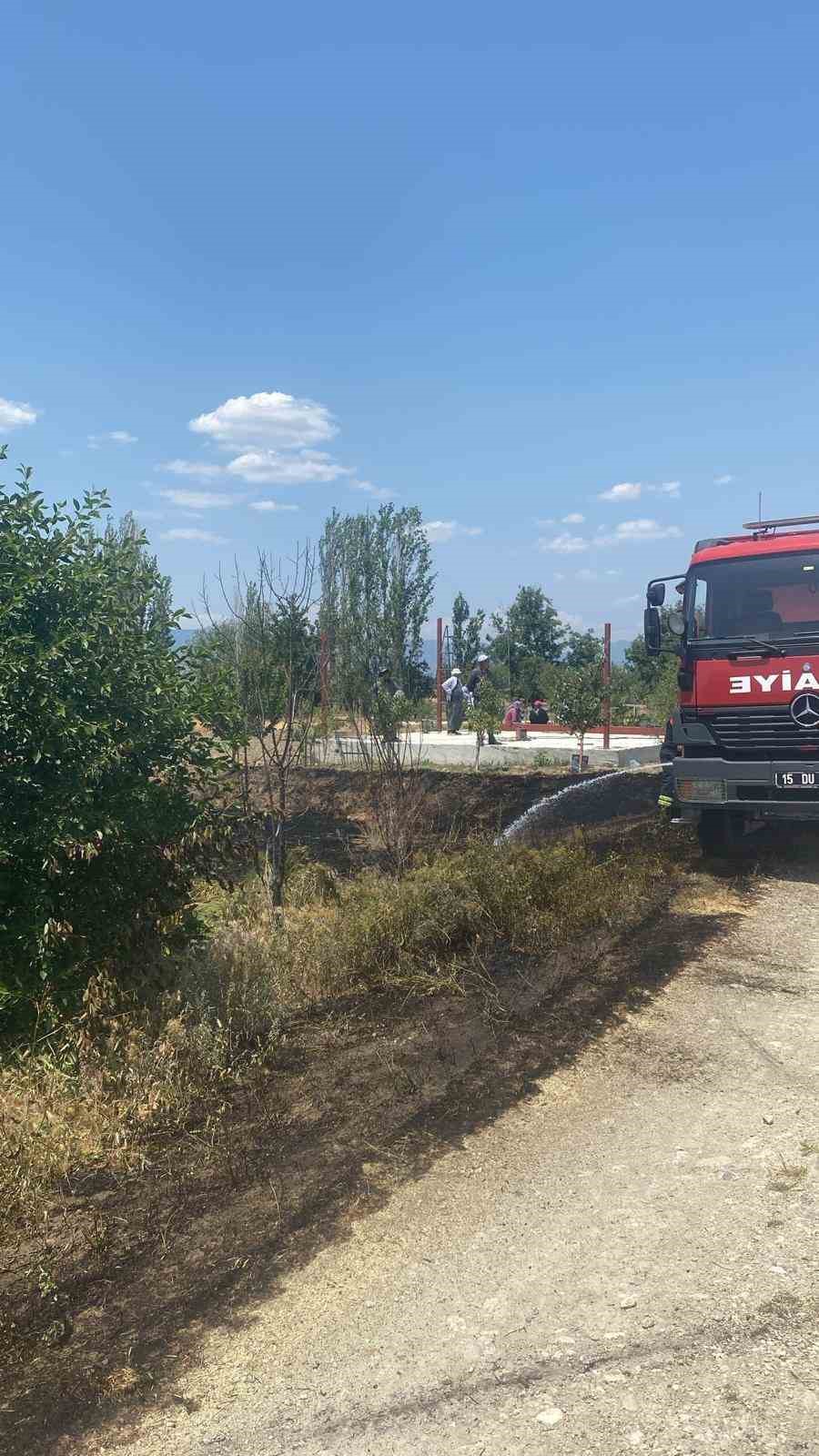 Burdur’da çıkan yangında 3 dönüm ekili alan zarar gördü 