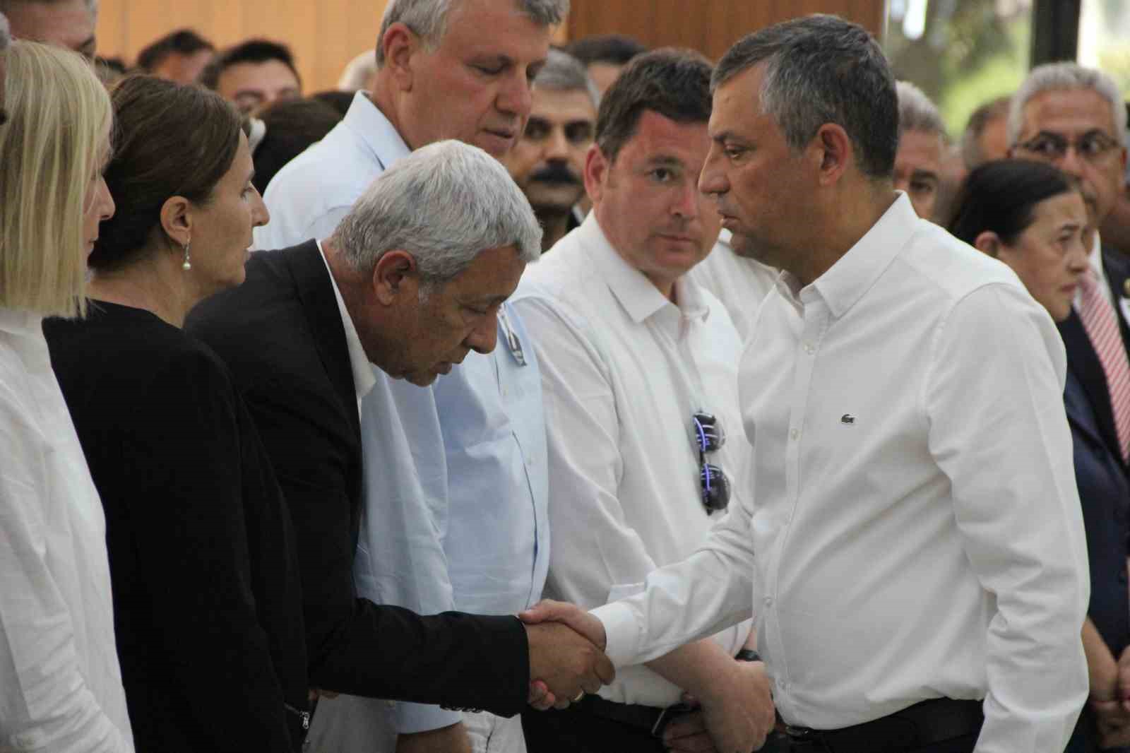 Ferdi Zeyrek için taziye kabulüne başlandı