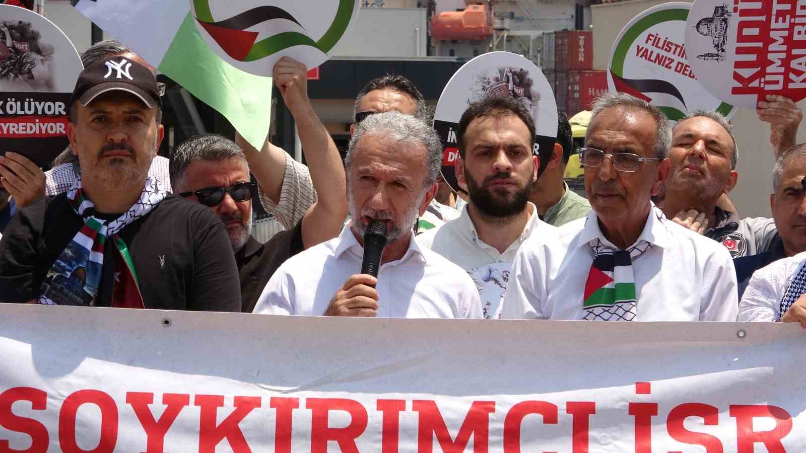 Mersin’de, İsrail’in ’Madleen’ gemisine müdahalesi protesto edildi 