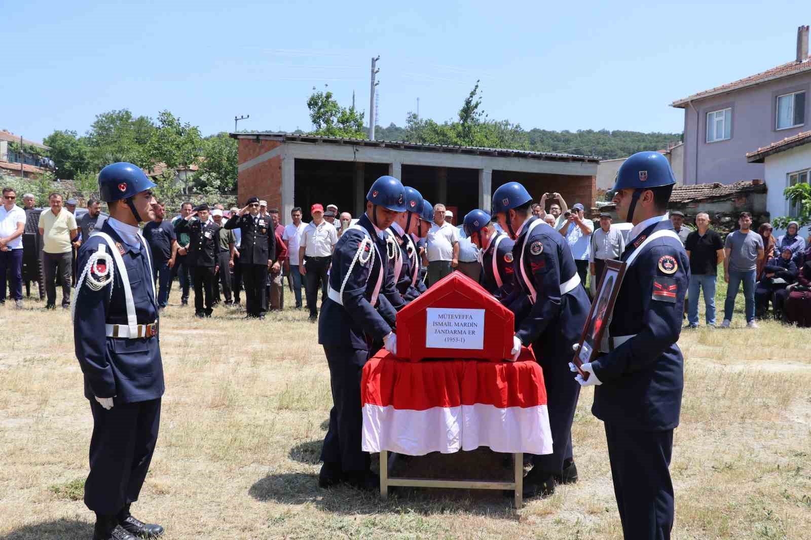 Kıbrıs gazisi İsmail Mardin, Edirne’de son yolculuğuna uğurlandı 