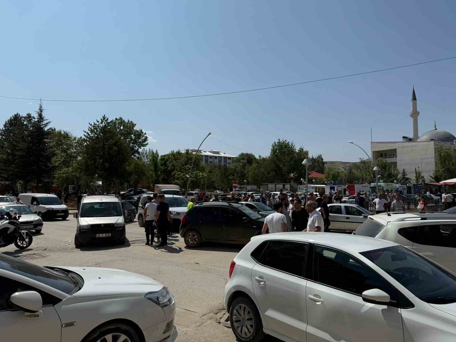 İki grup arasında kavga: 2 yaralı 