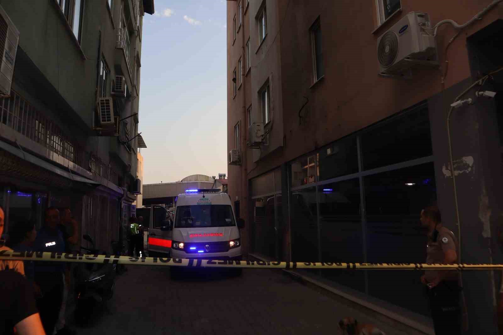 Muğla’da alkol masasında bıçaklı kavga: 2 ölü, 2 yaralı