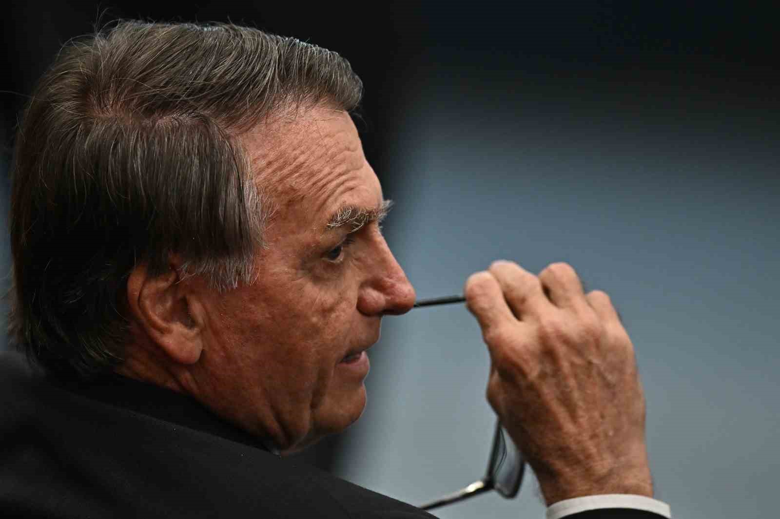 Brezilya’nın eski Devlet Başkanı Bolsonaro darbe girişimi suçlamasıyla ilk kez hakim karşısına çıktı