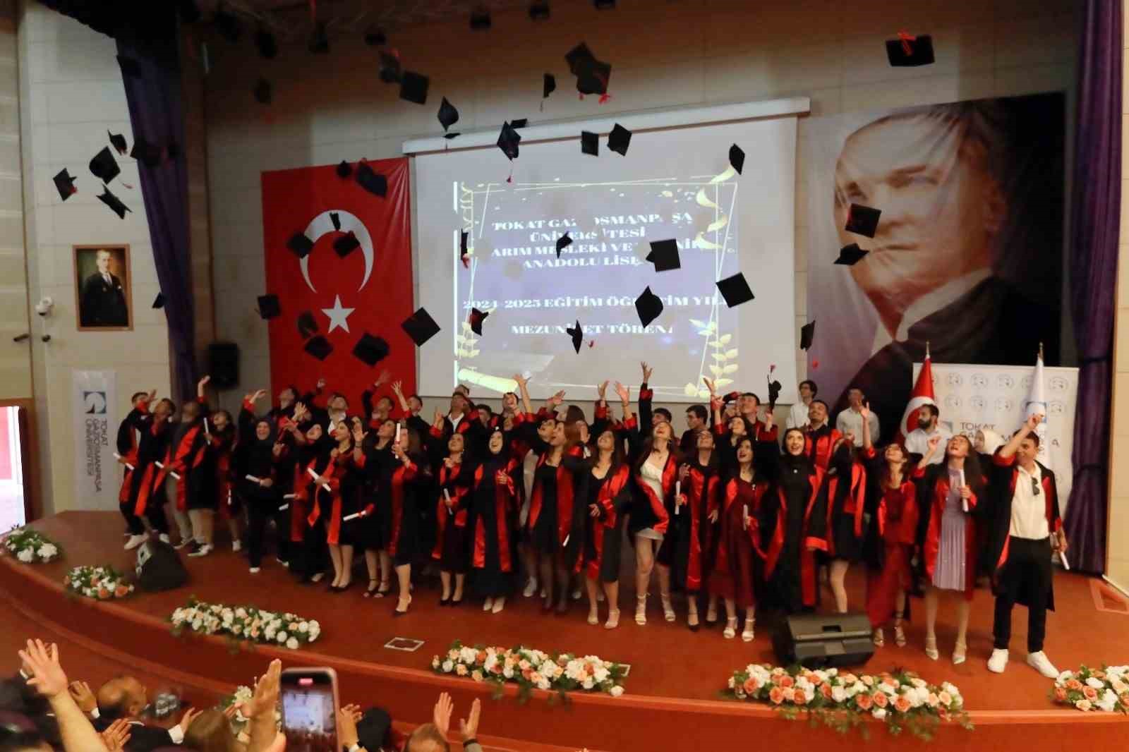 TOGÜ Tarım Mesleki ve Teknik Anadolu Lisesi ilk mezunlarını verdi 