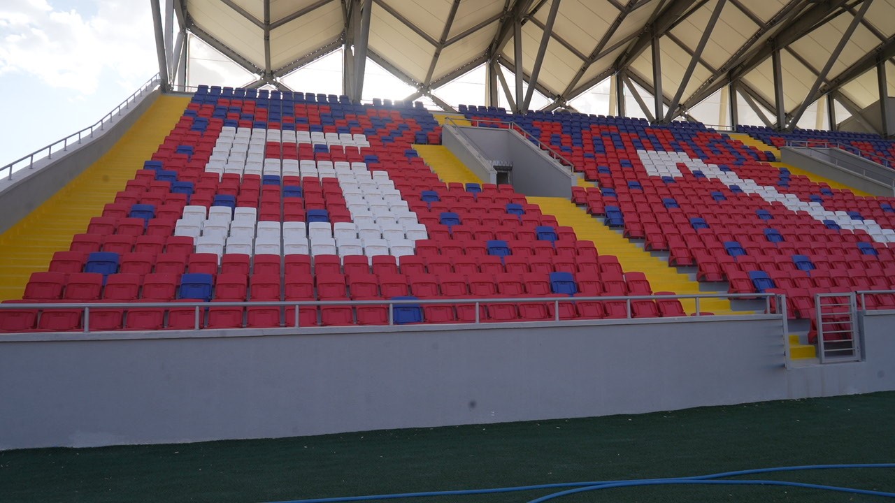 Niğde yenilenen stadyumuna kavuşuyor 