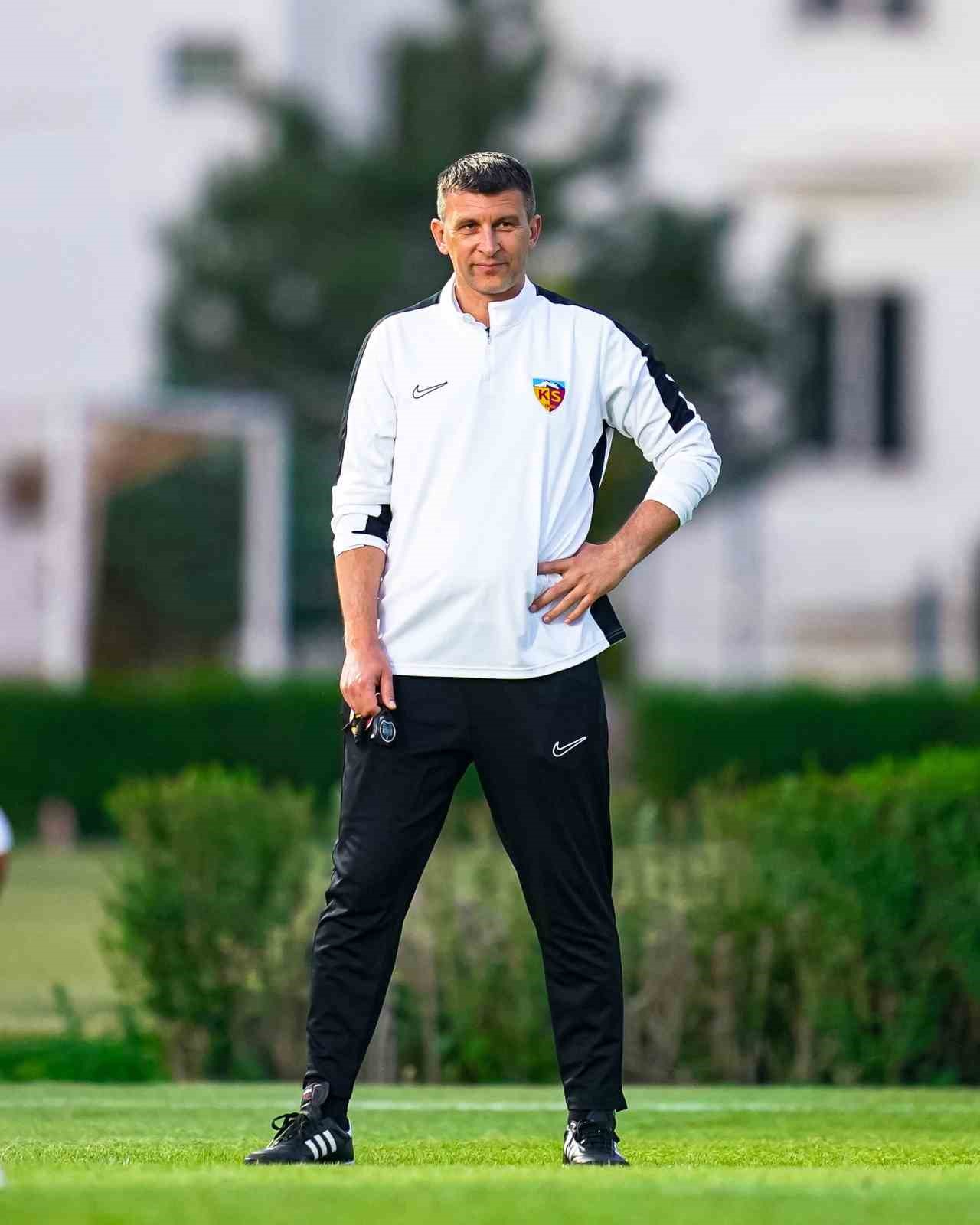 Sergej Jakirovic veda etti 