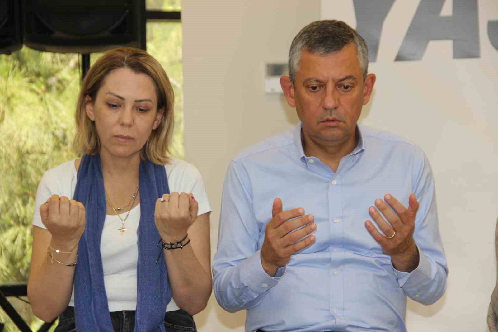 Ferdi başkanın ailesine taziye akını devam ediyor 