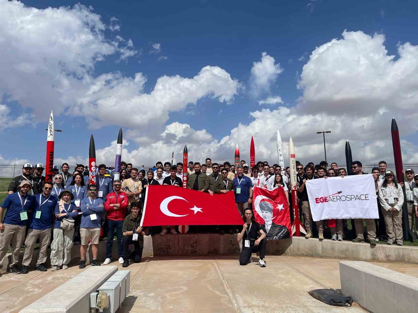 Düzce Üniversitesi roket takımı uluslararası arenada 