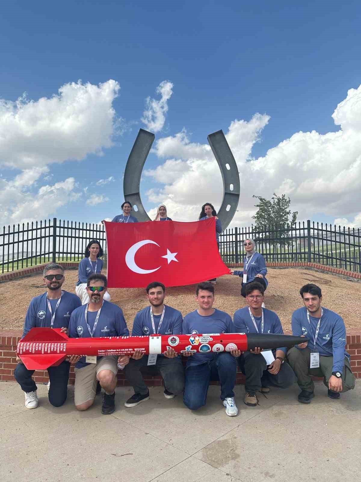 Düzce Üniversitesi roket takımı uluslararası arenada 