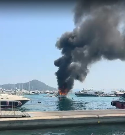 Göcek’te tekne alev alev yandı 