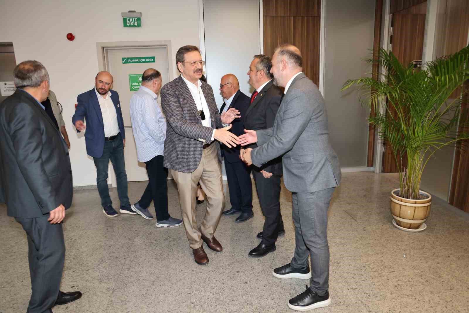 Hisarcıklıoğlu Manisa iş dünyası ile buluştu 