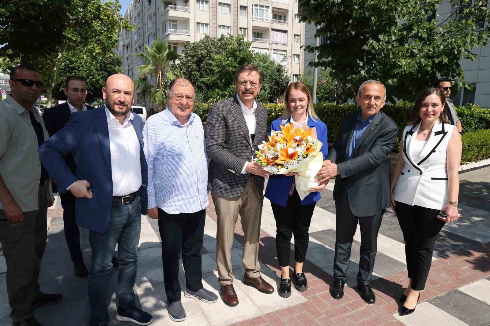 Hisarcıklıoğlu Manisa iş dünyası ile buluştu 