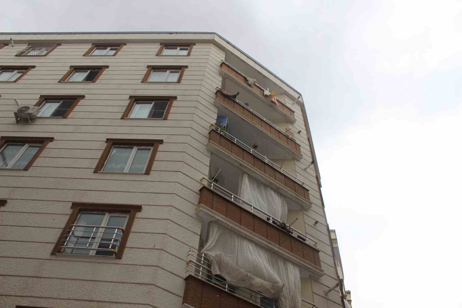 Siirt’te 5. kattan düşen 1.5 yaşındaki çocuğun sağlık durumu iyi 