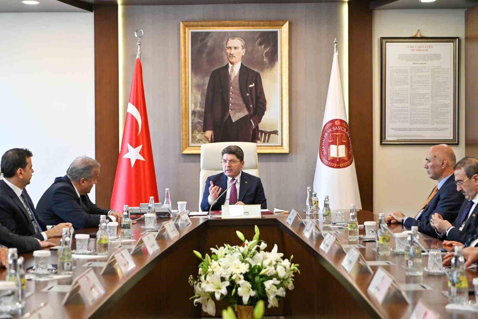 Adalet Bakanı Tunç: 
