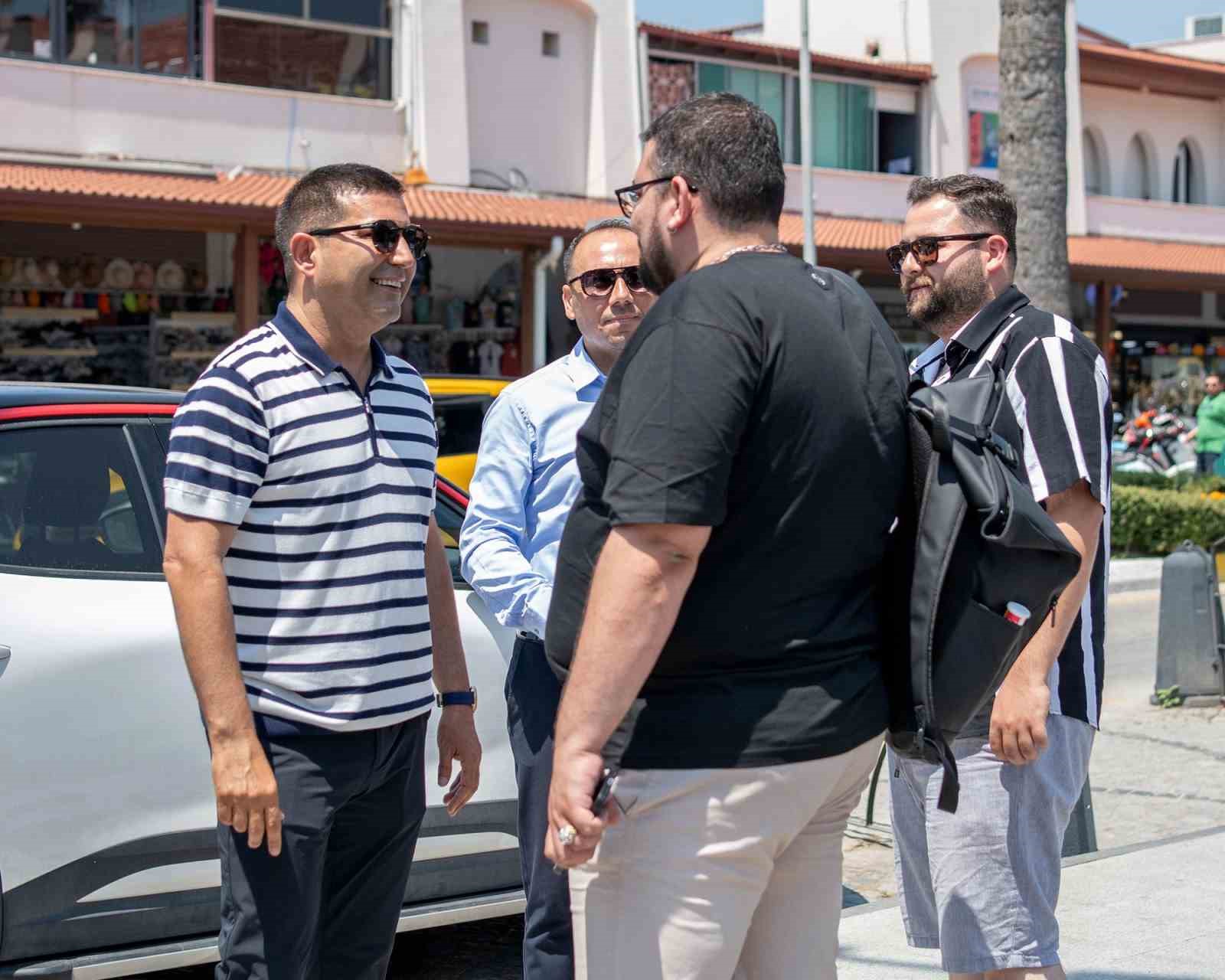 Başkan Ömer Günel’den turistik çarşı esnafı ile bir araya geldi 