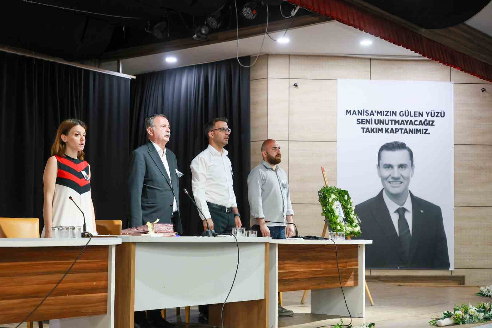 Yunusemre Millet Çarşısına Ferdi Zeyrek ismi verildi 